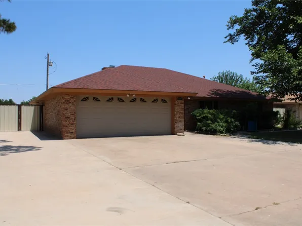 1507 Parker Dr, Vernon, TX 76384