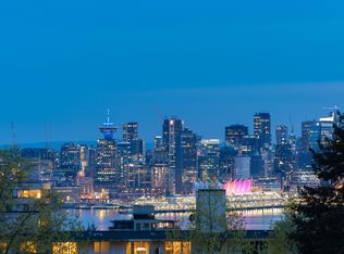 112 E 13th St #306, North Vancouver, BC V7M1N6