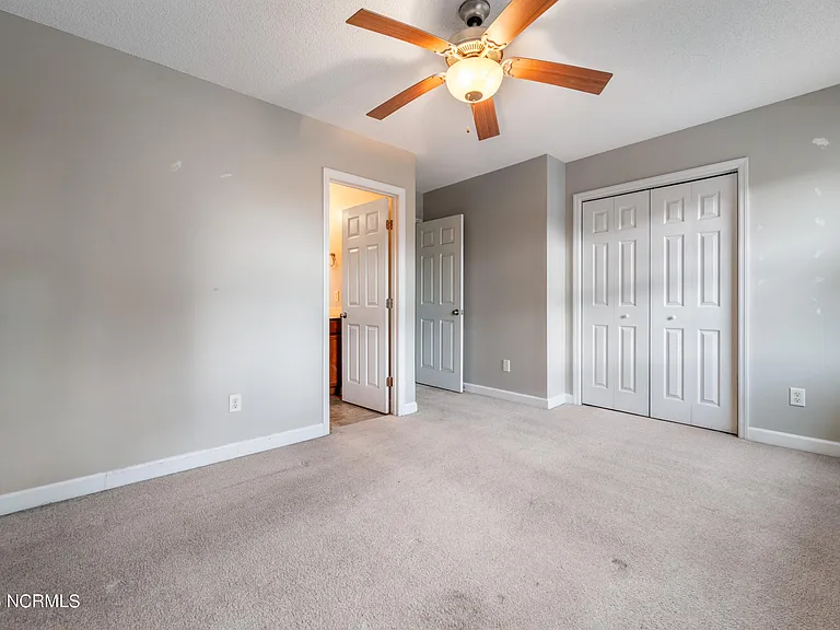300 Burley Dr #10 — Photo 11