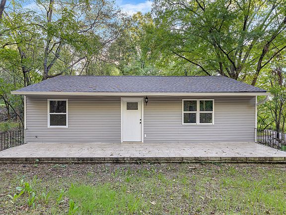 5th image of 402 N Seminole Dr