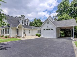 4727 E Conway Dr NW, Sandy Springs, GA
