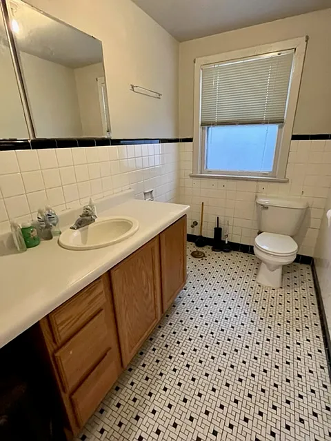 201 N. Pinckney Street - 201-2 — Photo 3