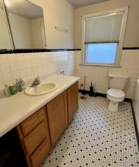 201 N Pinckney St #2 — Photo 3