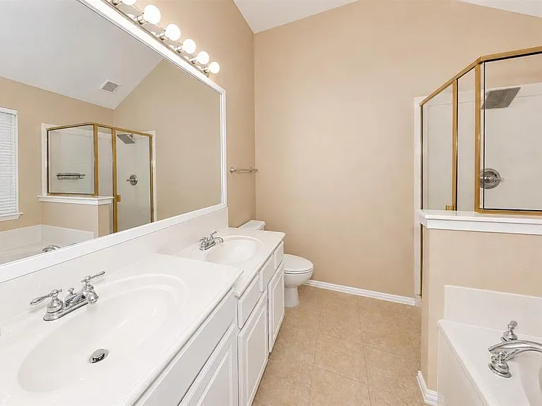 3904 Granby Ln — Photo 15