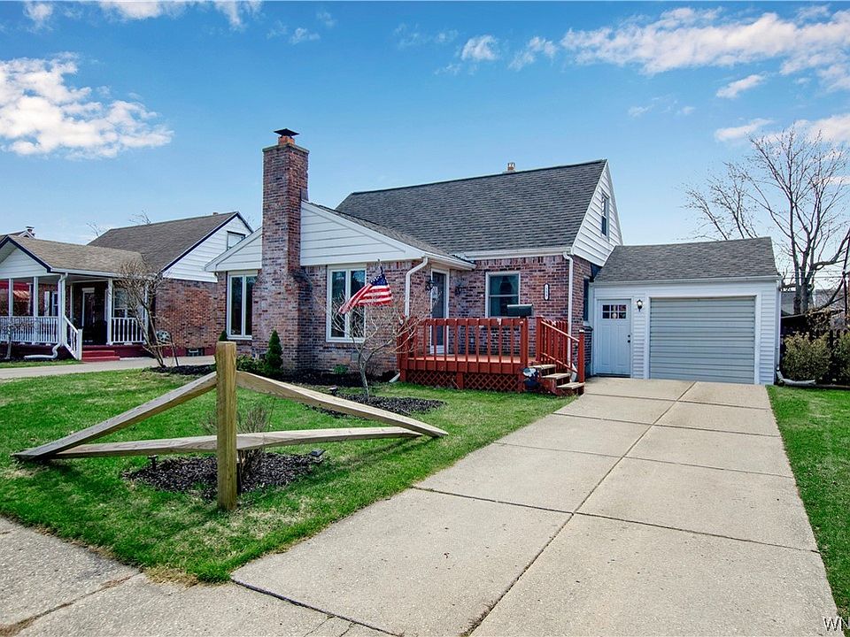 1st image of 153 Danbury Dr