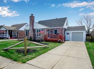 153 Danbury Dr, Cheektowaga, NY