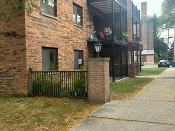 1915 W Granville Ave APT 102, Chicago, IL 60660
