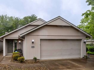 12574 Doria Ct, Strongsville, OH 44136