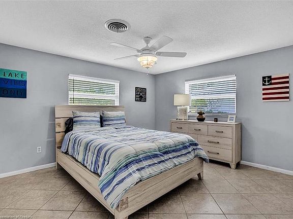 5th image of 147 Alderman Dr