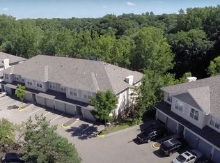 Hidden Ponds Apartments, Saint Paul, MN 55124