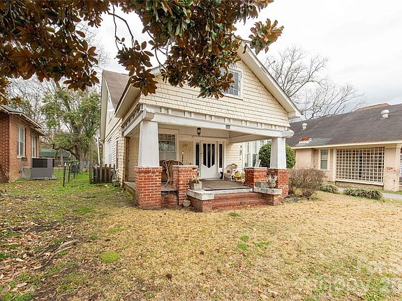 2nd image of 153 Walnut St