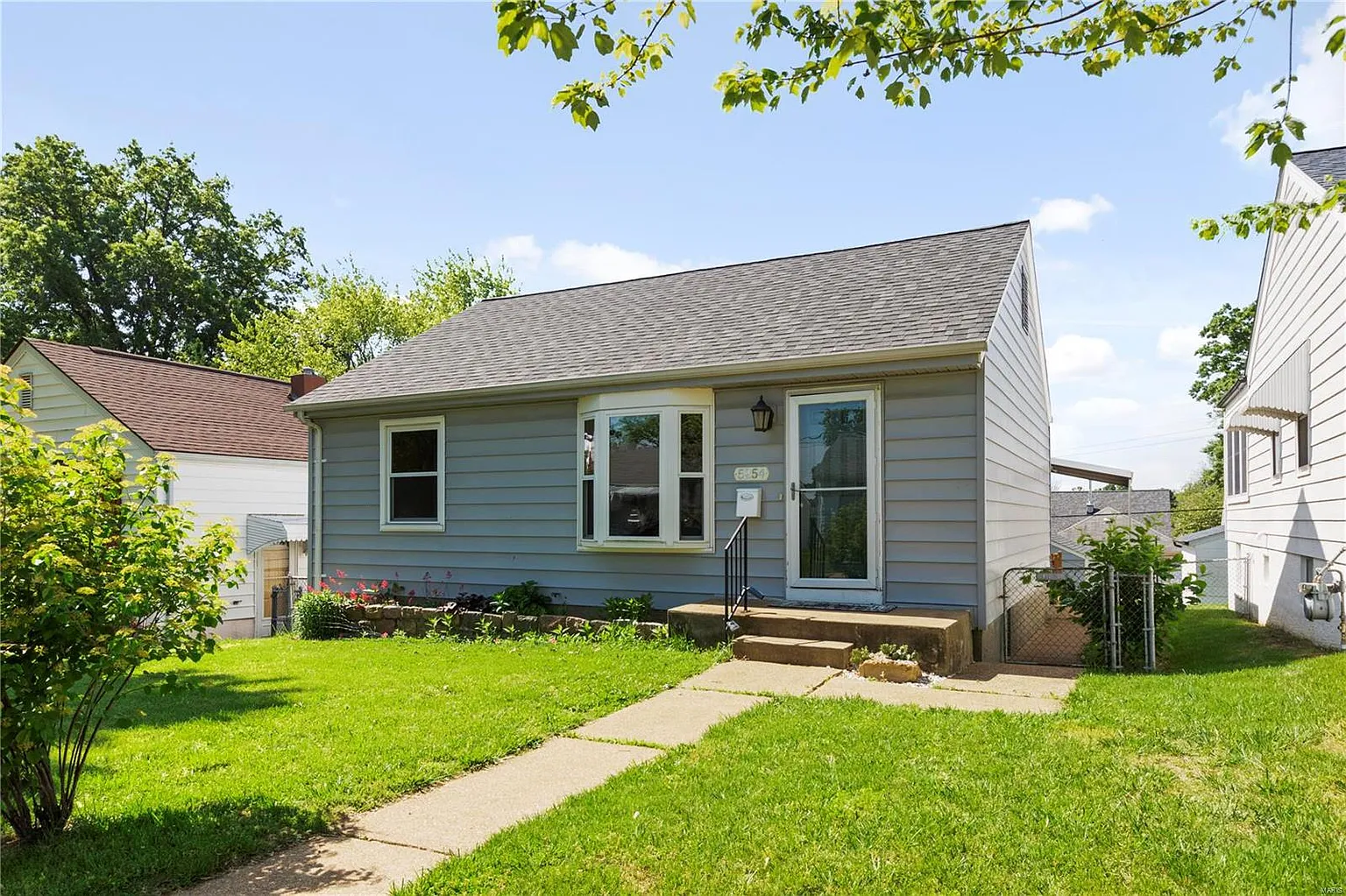 5254 Fairview Ave photo 1