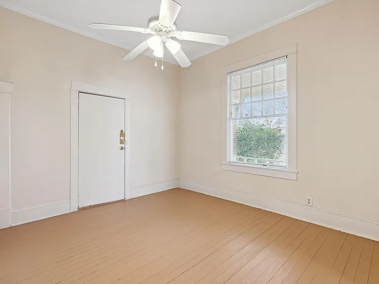 600 S Glasgow Dr — Photo 28