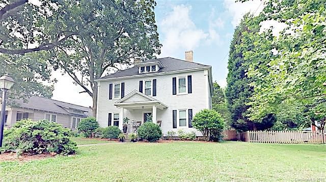 2nd image of 803 Laura Ave