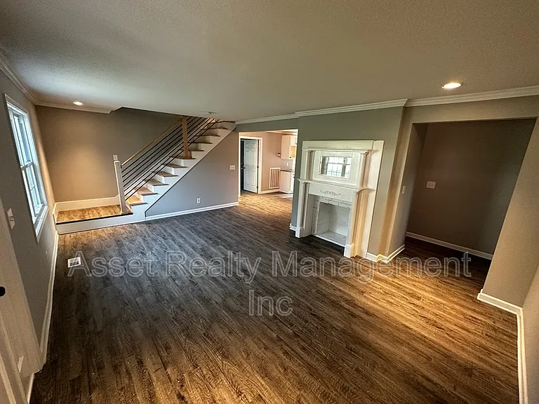 2208 Sanderson Rd — Photo 4