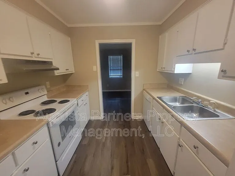 134 Stoneybrooks Pl #A — Photo 7
