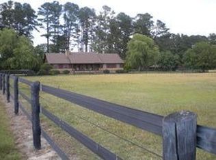 2436 Oakdale Church Rd, Fairmont, NC 28340