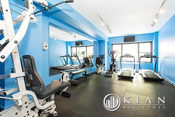 Rented by Kian Realty | media 25