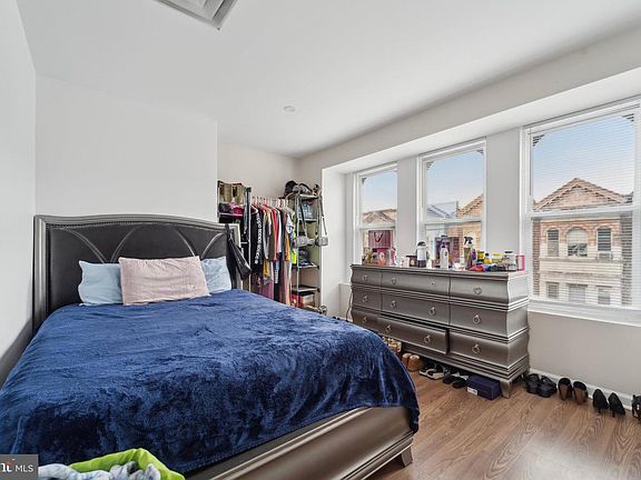 5th image of 211 S 60th St