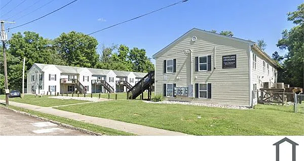 3 bed, 995 sqft, $1,100 — Photo 1