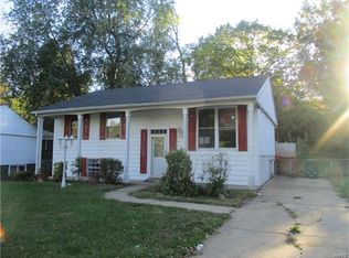 1452 Columbus Dr, Saint Louis, MO 63138