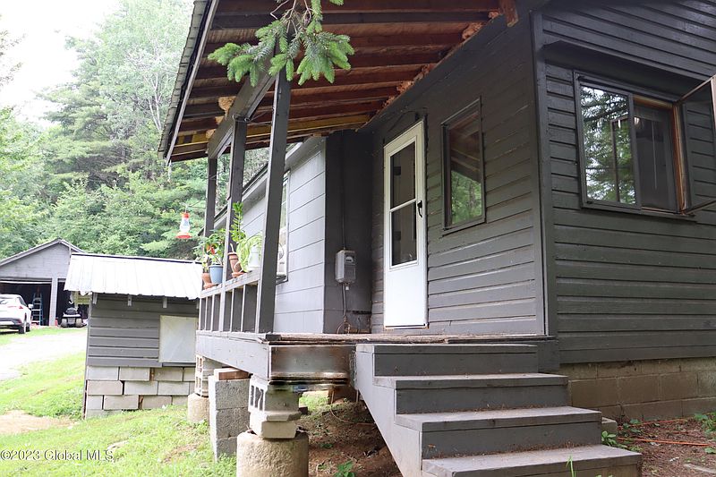 2nd image of 214 Lake Desolation Road