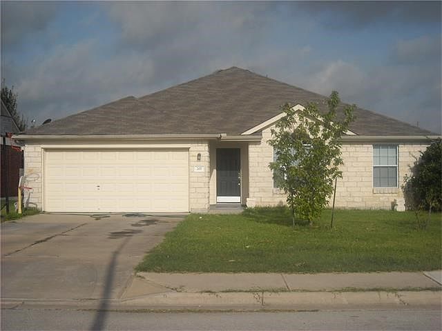 1st image of 207 Hanstrom Dr