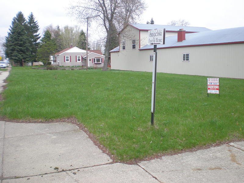 1st image of 1501 Main Street