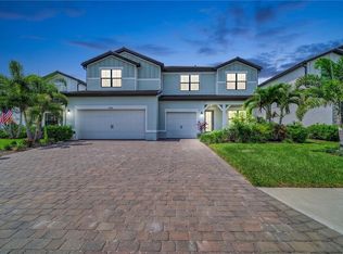 16438 Slate Pl, Lakewood Ranch, FL 34211