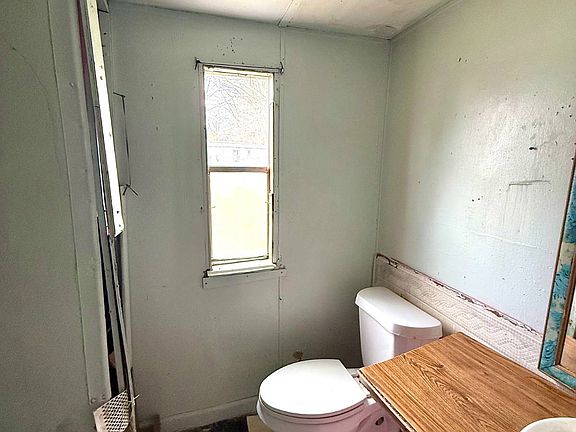 5th image of 2166 Belview Rd #48