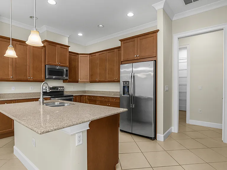 7162 Dominica Dr — Photo 29