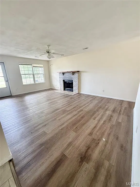 3 bed, 3.0 bath, 1428 sqft, $1,850 — Photo 2
