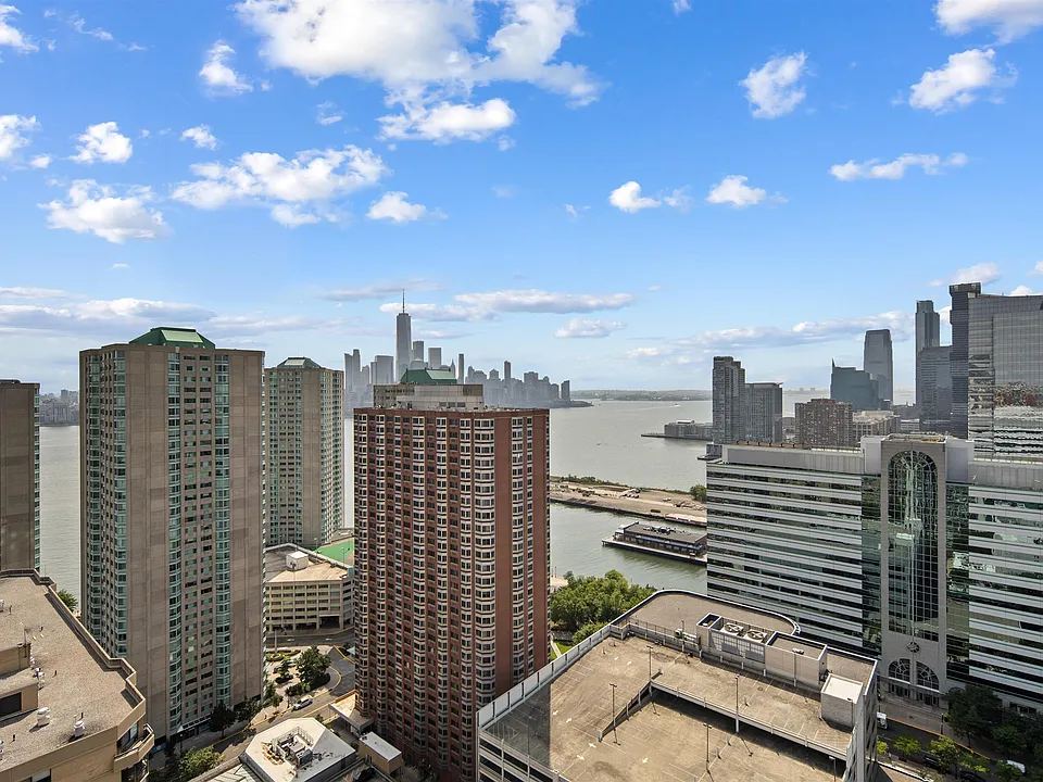 45 River Dr S #3205