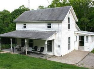 19752 County Road 6, Coshocton, OH 43812