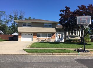 243 Fairmount Ave, Blackwood, NJ 08012