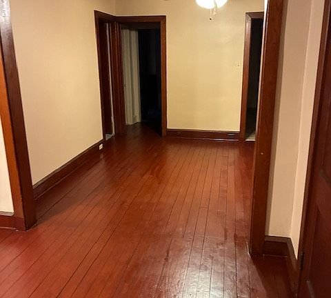5th image of 17 E Chestnut St APT 1
