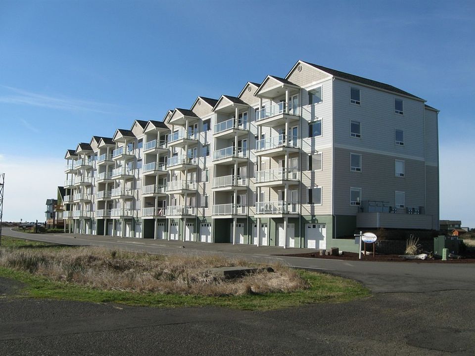 1st image of 401 Westport View St #301