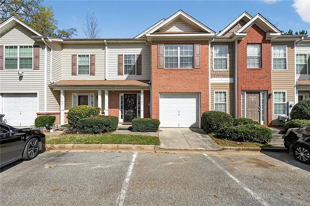 2 bed, 2.5 bath, 1433 sqft, $1,700 — Photo 2