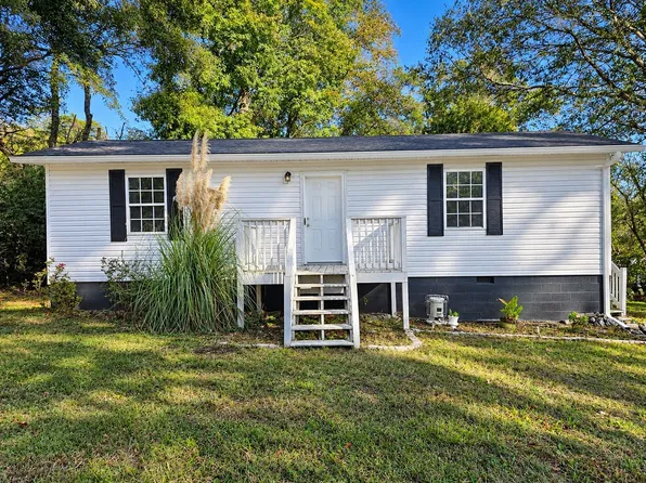 206 Rogers Rd, Chickamauga, GA 30707