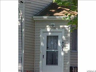 4th image of 1407 E 51st St