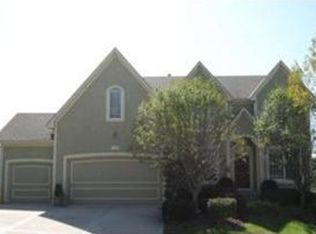 22325 W 46th Ter, Shawnee, KS 66226