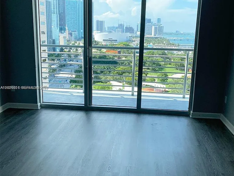 325 Biscayne Blvd #2022 — Photo 4