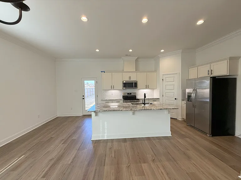 24057 Quints Dr — Photo 9