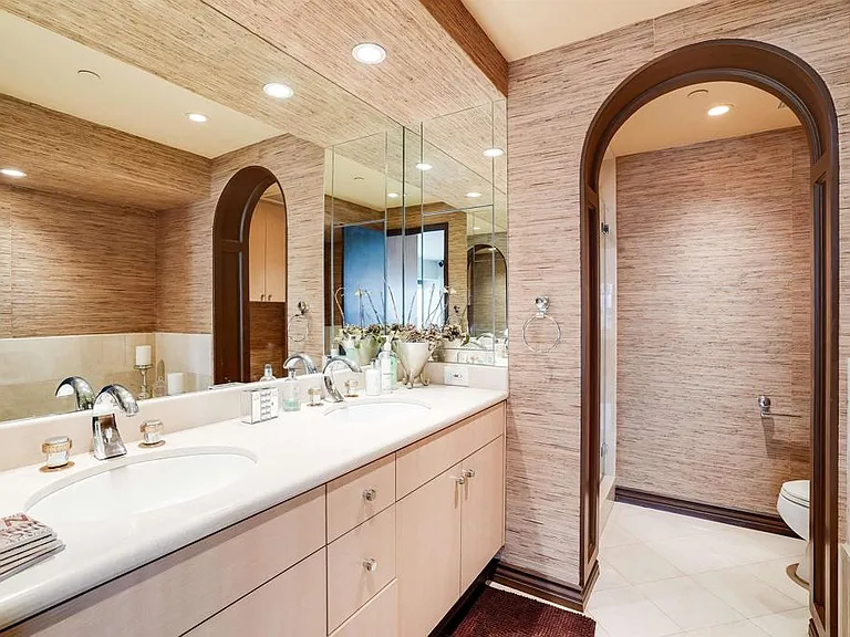200 Harbor Dr #1502 — Photo 14