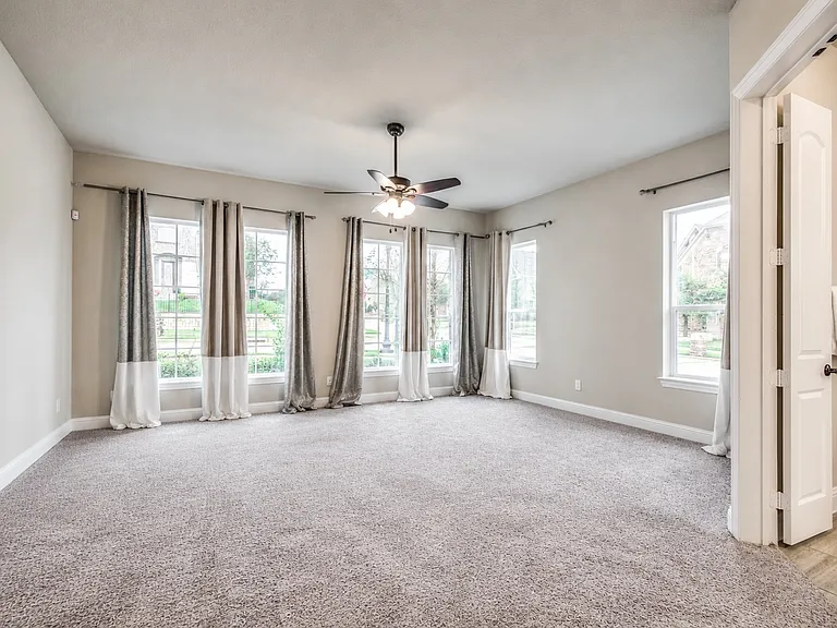 10404 Bartlett Dr — Photo 18