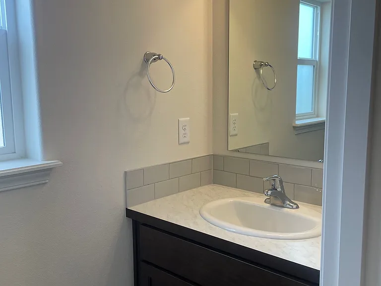 200 Rio Bravo St — Photo 3