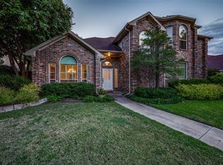 6114 Hawkeye Rd, Rowlett, TX 75089