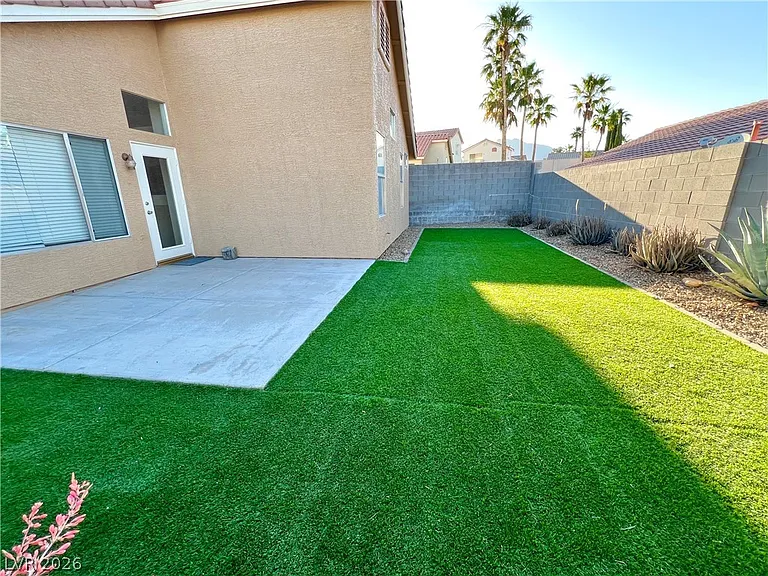9708 Ridge Creek Pl — Photo 28