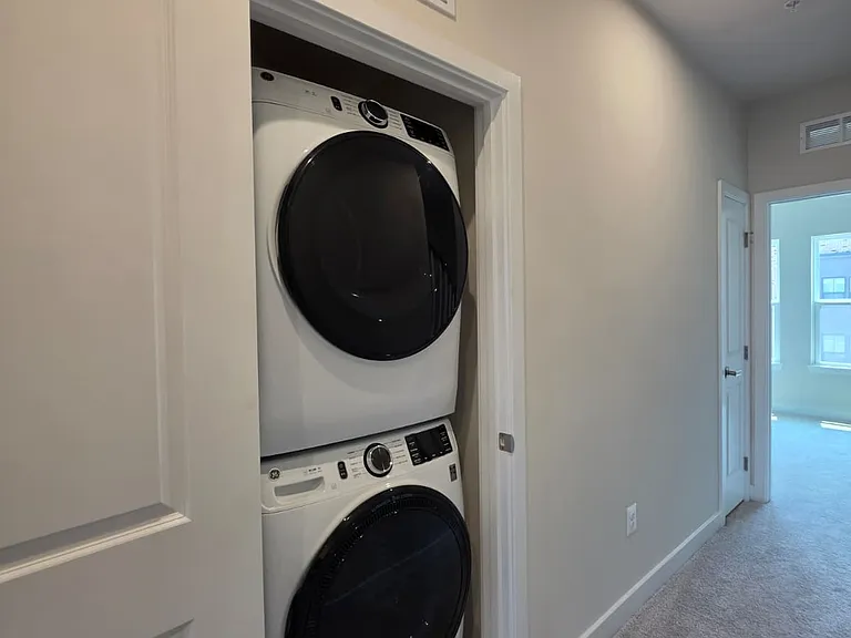 2928 Maisel St — Photo 28