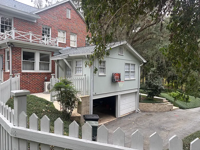 1117 Myers Park Dr #1 — Photo 13